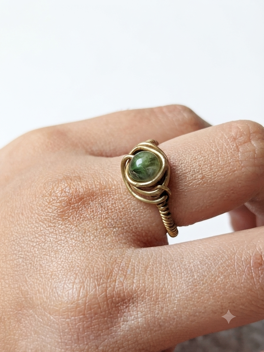 Handmade Anti-Tarnish Green Stone Wire-Wrapped Ring